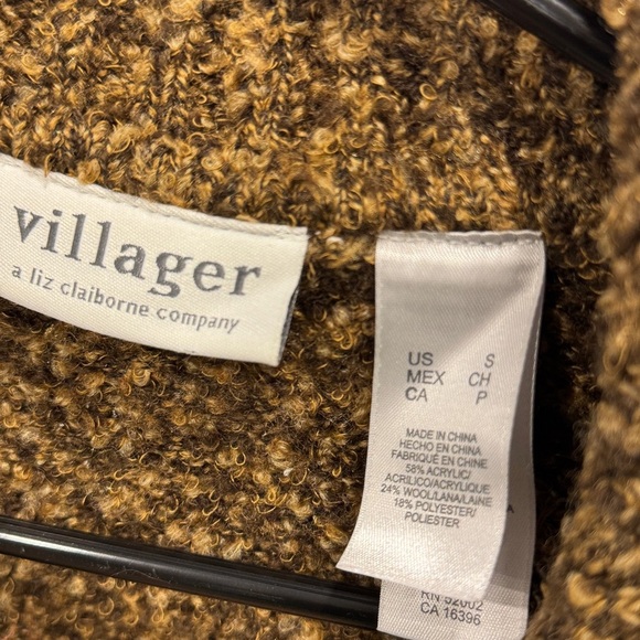 Villager A Liz Claiborne Company Women’s WoolPolyester Brown Sweater Warm Button - Picture 13 of 13
